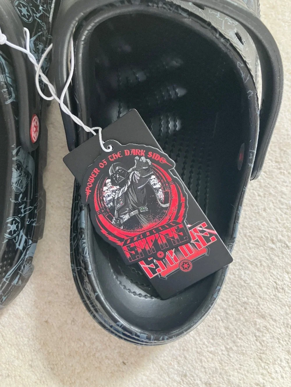 Miniso x Star Wars Darth Vader Clogs - Picture 4 of 11